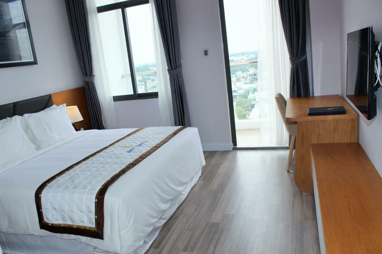 Sky Hotel Hong Ngu Eksteriør bilde